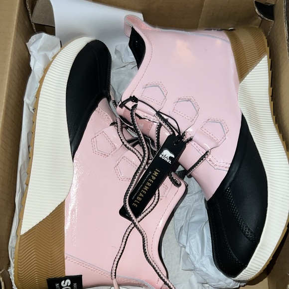 Sorel Women's Out 'N About III Classic Boot - Picture 7 of 8